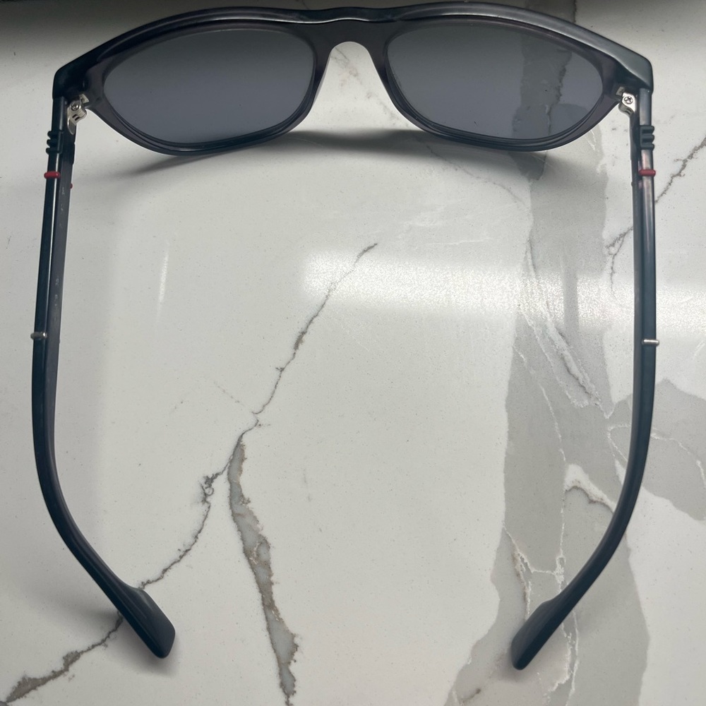 Burberry sunglasses - Picture 6 of 8